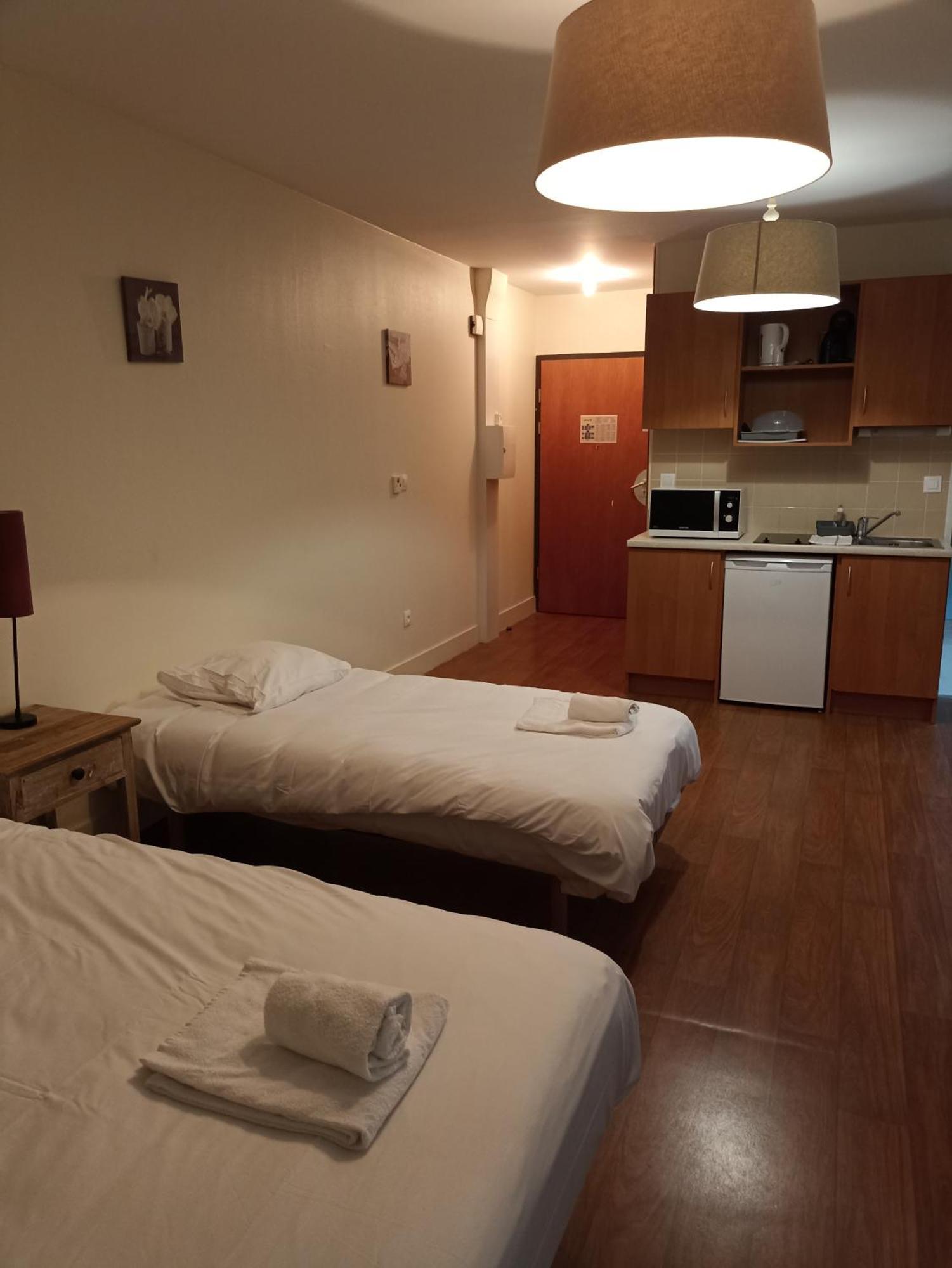 Residence La Providence Zenao ลีซีเยอ ภายนอก รูปภาพ