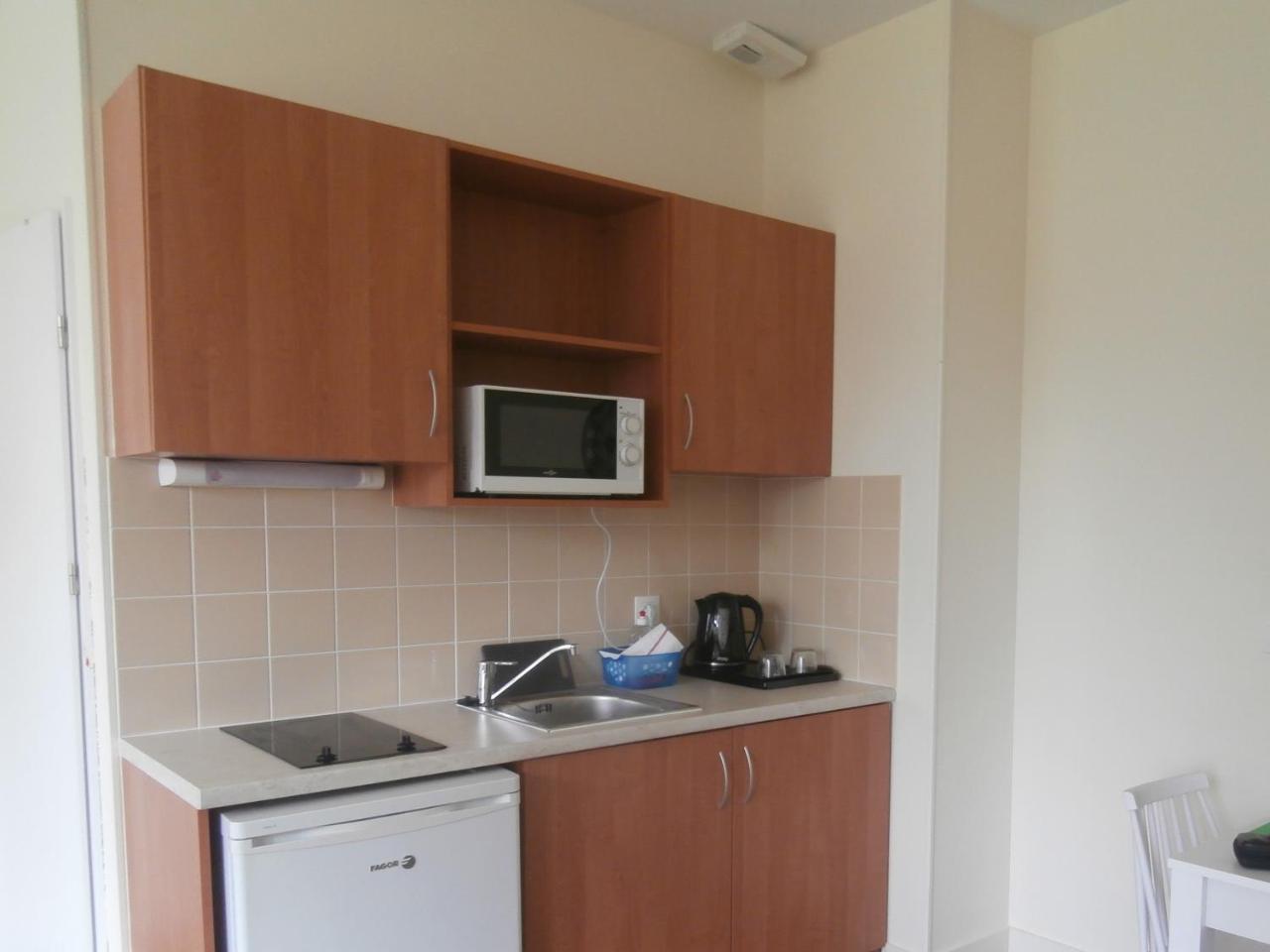 Residence La Providence Zenao ลีซีเยอ ภายนอก รูปภาพ